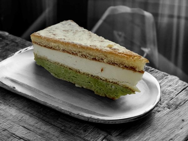 Pistachio Ricotta Cake